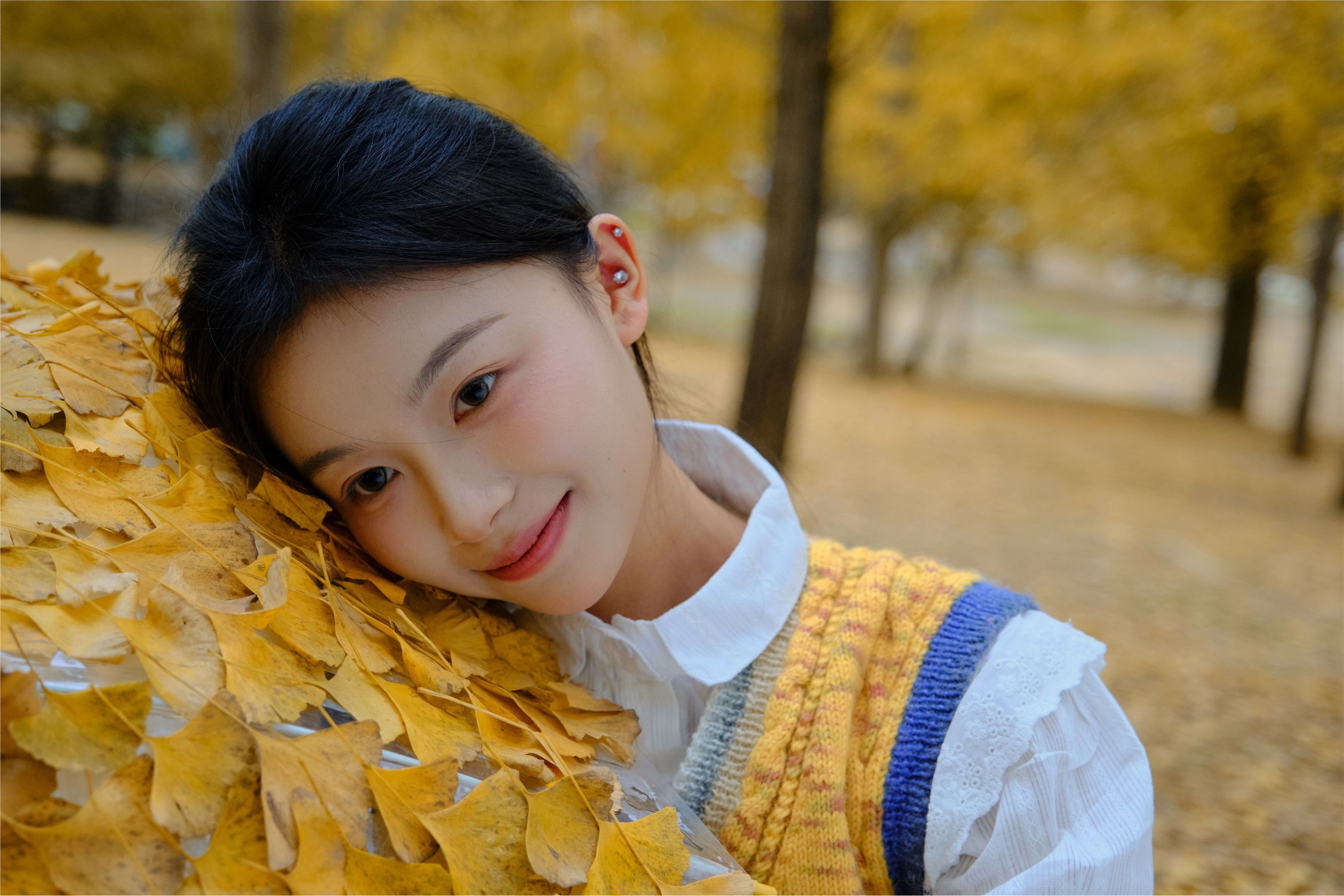 YITUYU艺图语 2025.01.27 银杏少女 小番茄